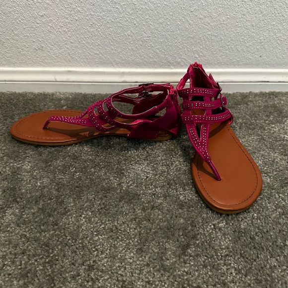 Top Moda Embellished Strappy Ankle Zip Sandals- Fuschia size 8 - Picture 2 of 5